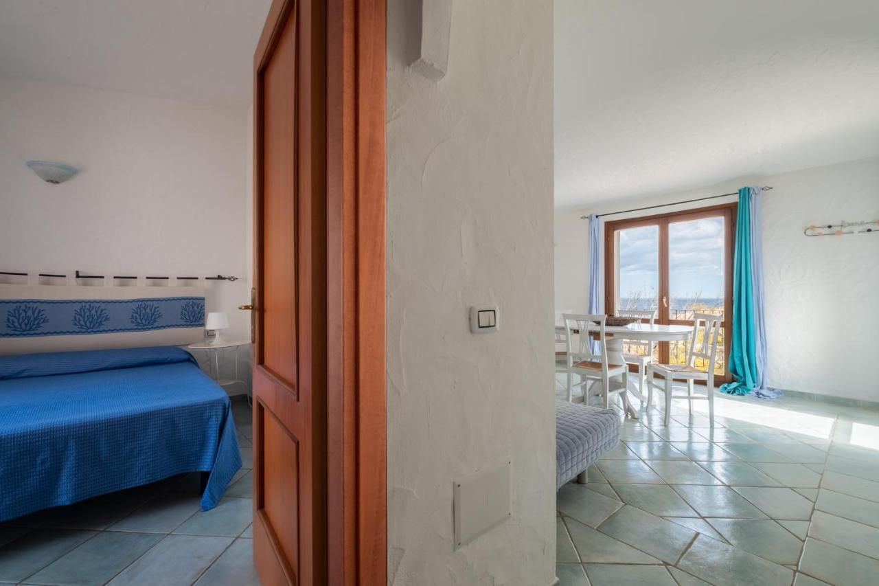 Oleandri Rossi Villa Tanaunella Esterno foto